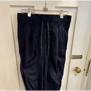 Lululemon Dance Studio Mid-Rise Full Length Jogger Navy Size 4